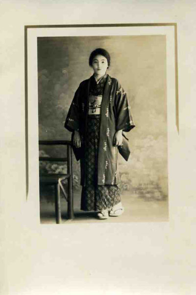 Vintage Japanese Photo Beautiful Young Kimono Woman Japan Lovely Pretty Studio Nippon Nihon Taishou Tokaido Softypapa